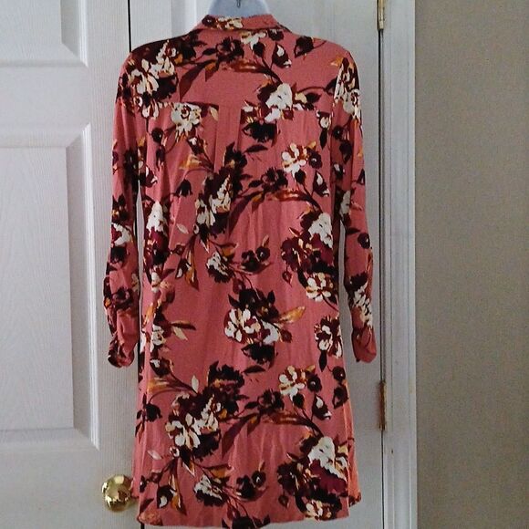New Directions floral print button down hi low tunic blouse  Sz M NWOT - Picture 4 of 7